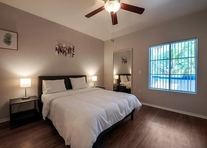 Chic 2br At Lookout Mountain By Gia Apartment *