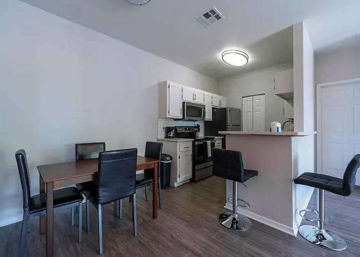 Chic 2br At Lookout Mountain By Gia *