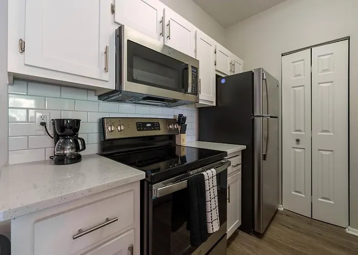Chic 2br At Lookout Mountain By Gia Apartment Phoenix