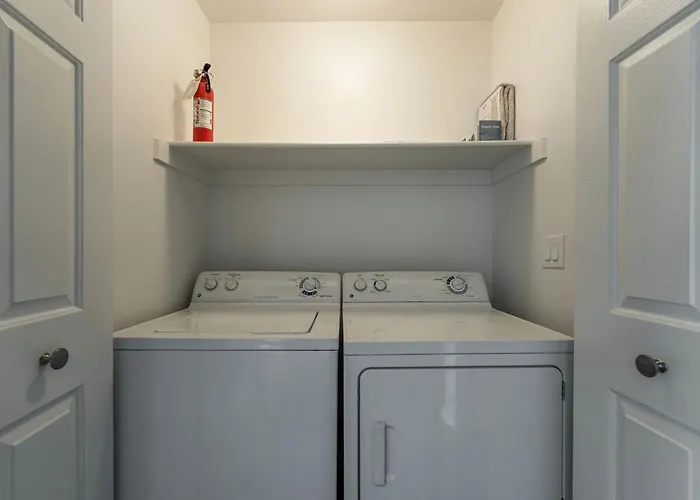 Apartment Chic 2br At Lookout Mountain By Gia